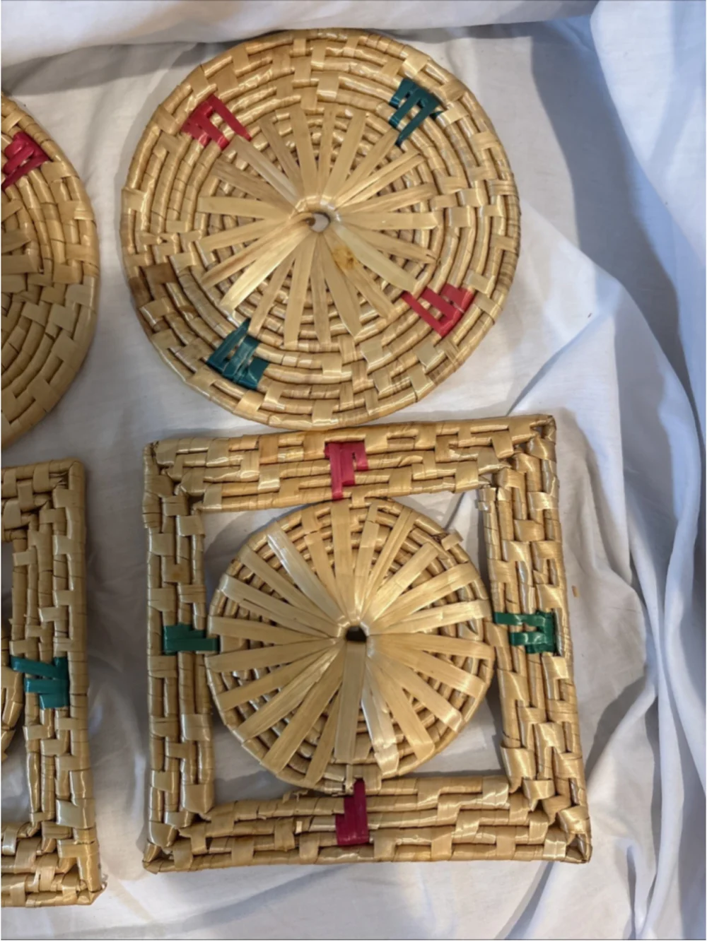 Lot 4 Vintage Woven Raffia Trivets Boho Straw Rattan Hot Pads Handmade 1059